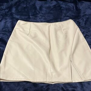 Rewash Cream Skater Mini Skirt with Asymmetrical Slit